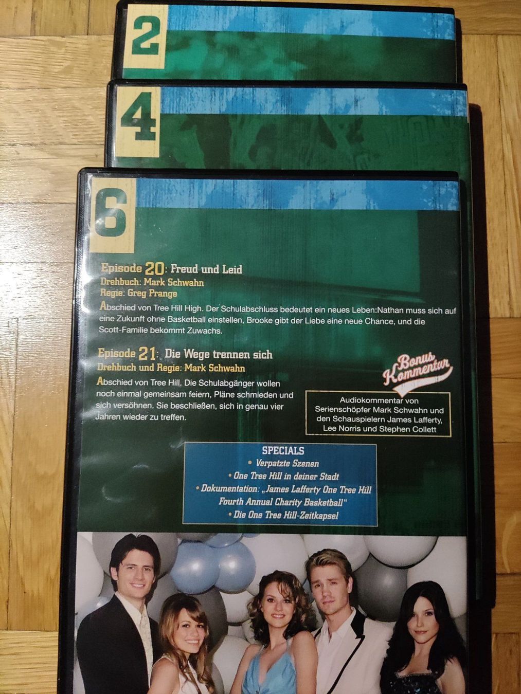 Alle DVDs: One Tree Hill - Die komplette vierte Staffel [6 DVDs – Gebraucht aus Basel von Alacant 4