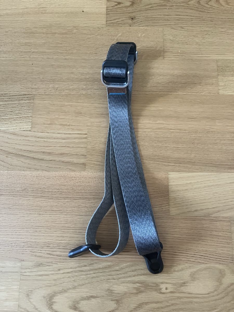 Autres accessoires: Sangle appareil photo – D'occasion à Fontaines NE par madamezo