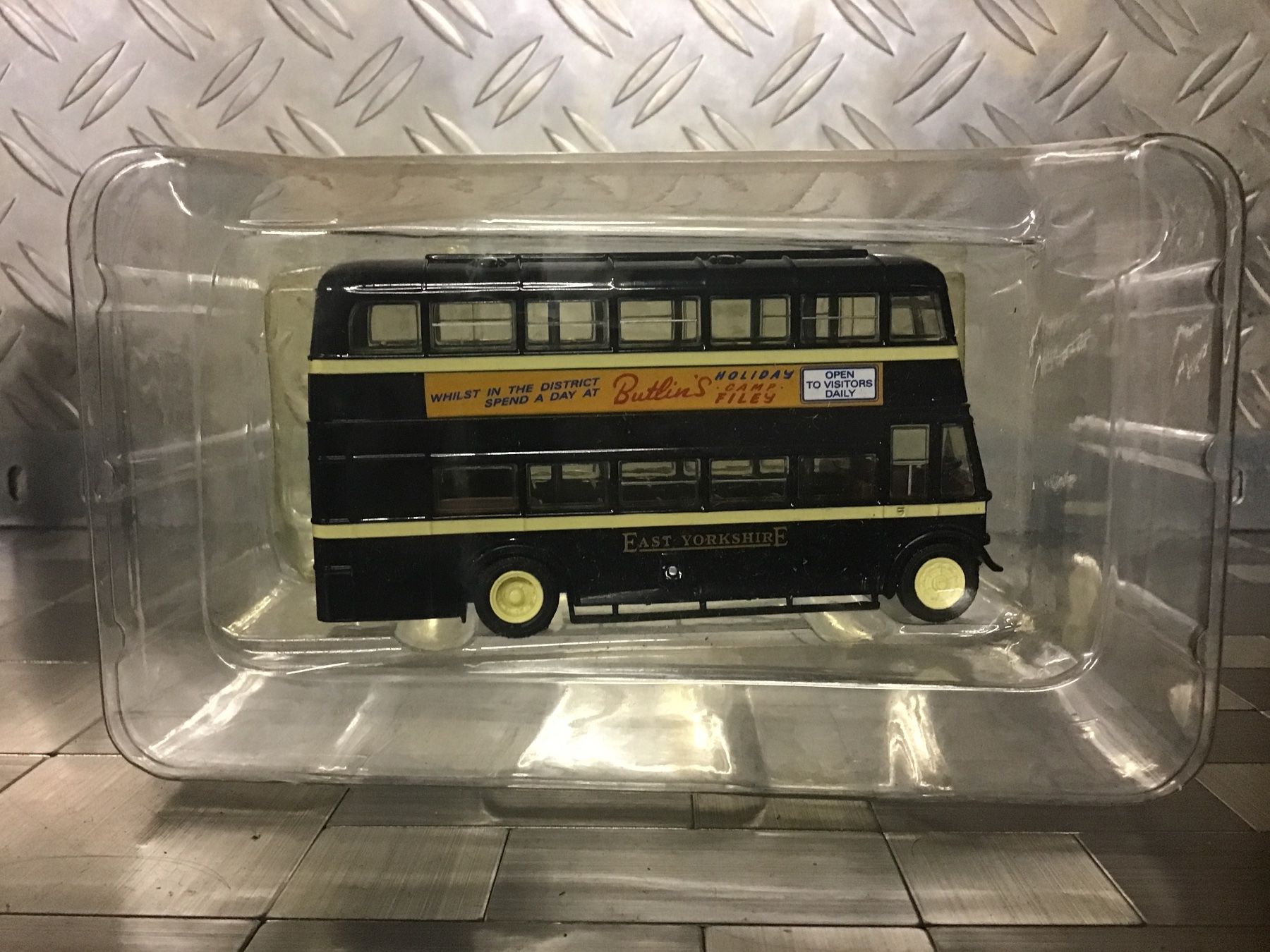 Kit di modellismo & Modellini statici: EXCLUSIVE FIRST EDITIONS 1:76 – Usato da Männedorf venduto da Spezial-Modelle 3