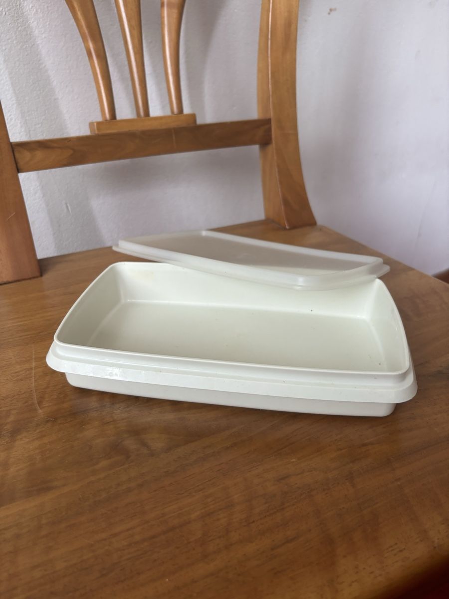 Tupperware Contenitori & Simili: Tupperware Aufbewahrungsdose rechteckig weiss  – Usato da Flawil venduto da lar_582m