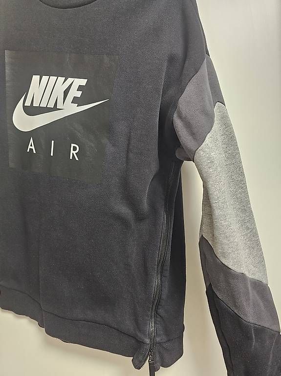 Pullover & Sweatshirts: Nike Hoodie Grösse M – Gebraucht aus Möhlin von luc_hlv7 2