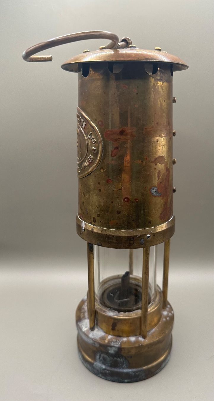 Lampen: Grubenlampe E. Thomas & Williams Wales Messing – Gebraucht aus Rorschach von aoteaora 1
