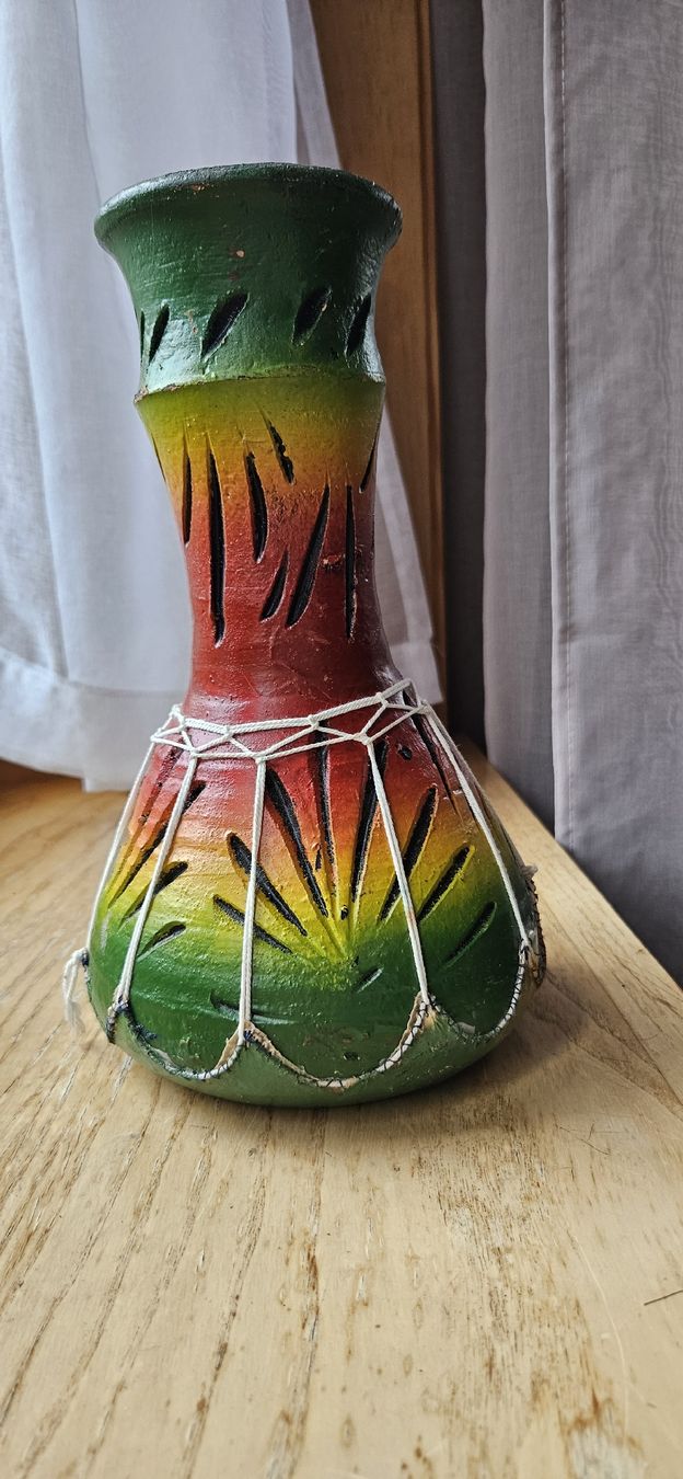 Vasi & Recipienti: Handmade Drum Vase Rasta Colors Camel Design 21cm Height – Usato da Flums venduto da F.Mas