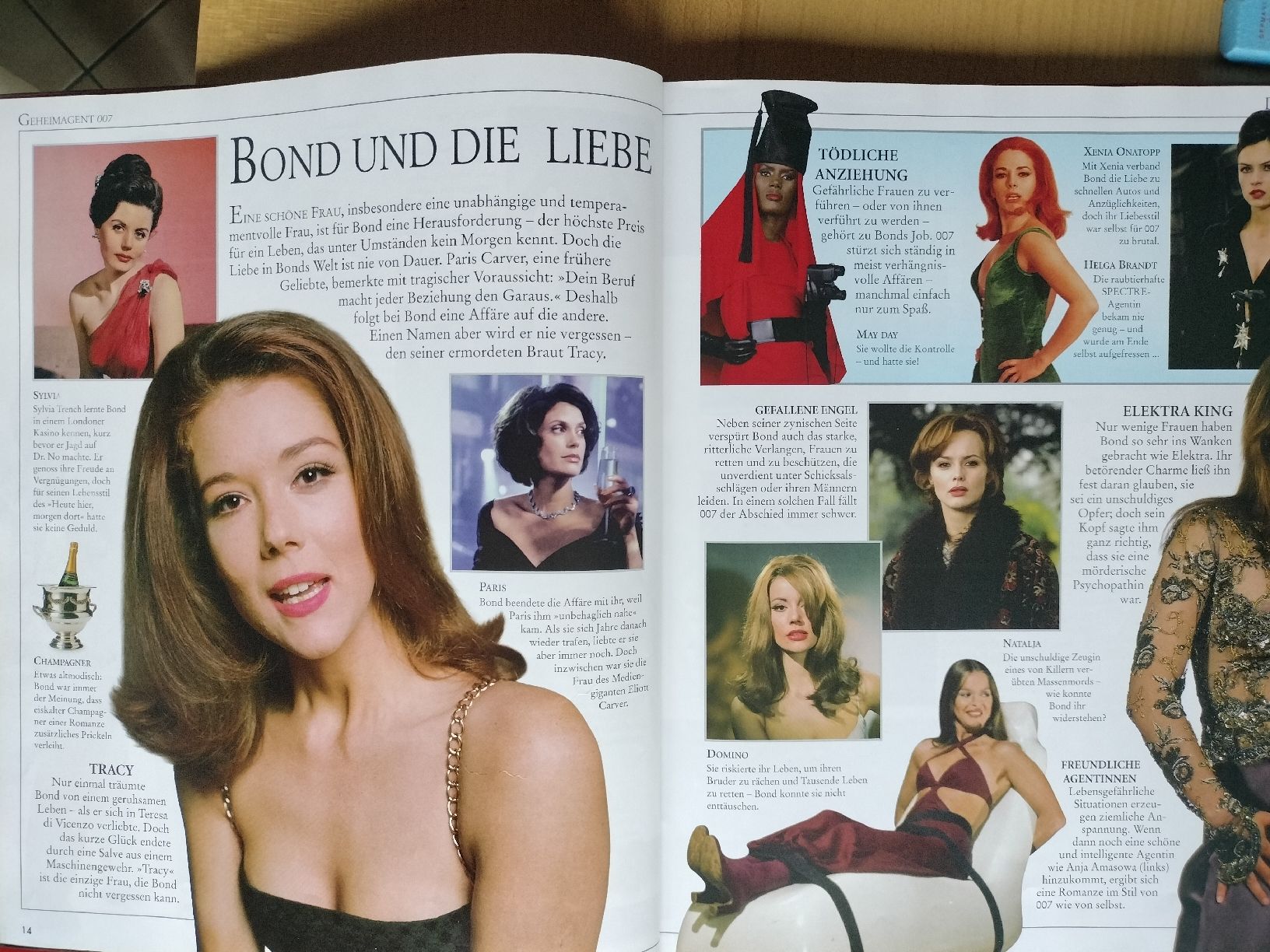 Libri: James Bond Film Buch – Usato da Schwanden Sigrisw venduto da cadieux71 5