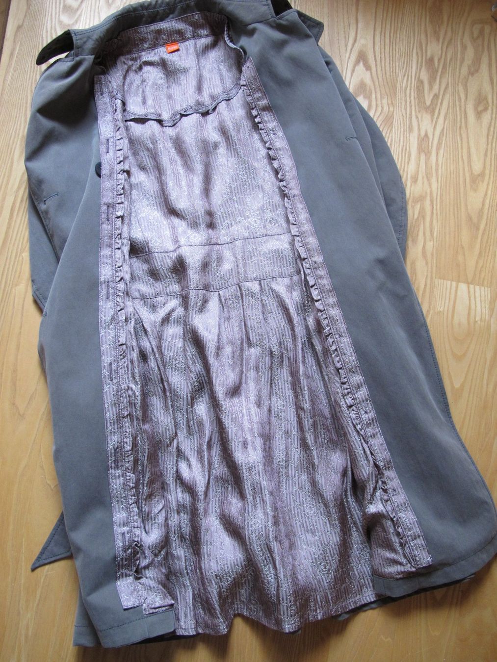 Hugo Boss Mäntel: wunderschöner Trenchcoat Hugo BOSS – Neu (gemäss Beschreibung) aus Männedorf von tigel19 2