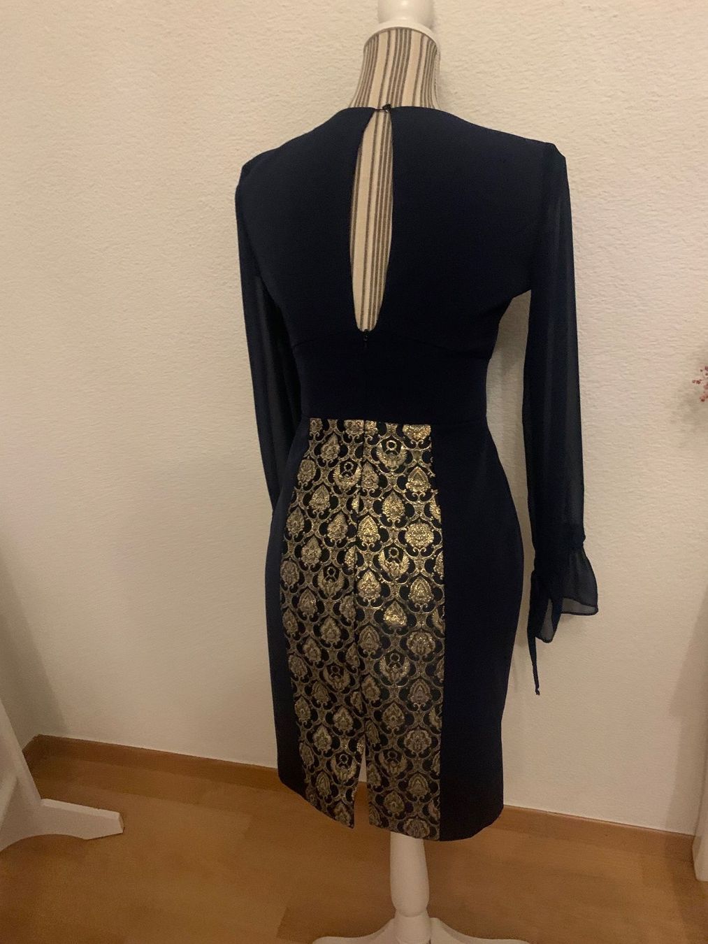 Vestiti: Kleid FRANKIE MORELLO Gr.38 – Nuovo (secondo la descrizione) da Fällanden venduto da ekaterinatheissl 2