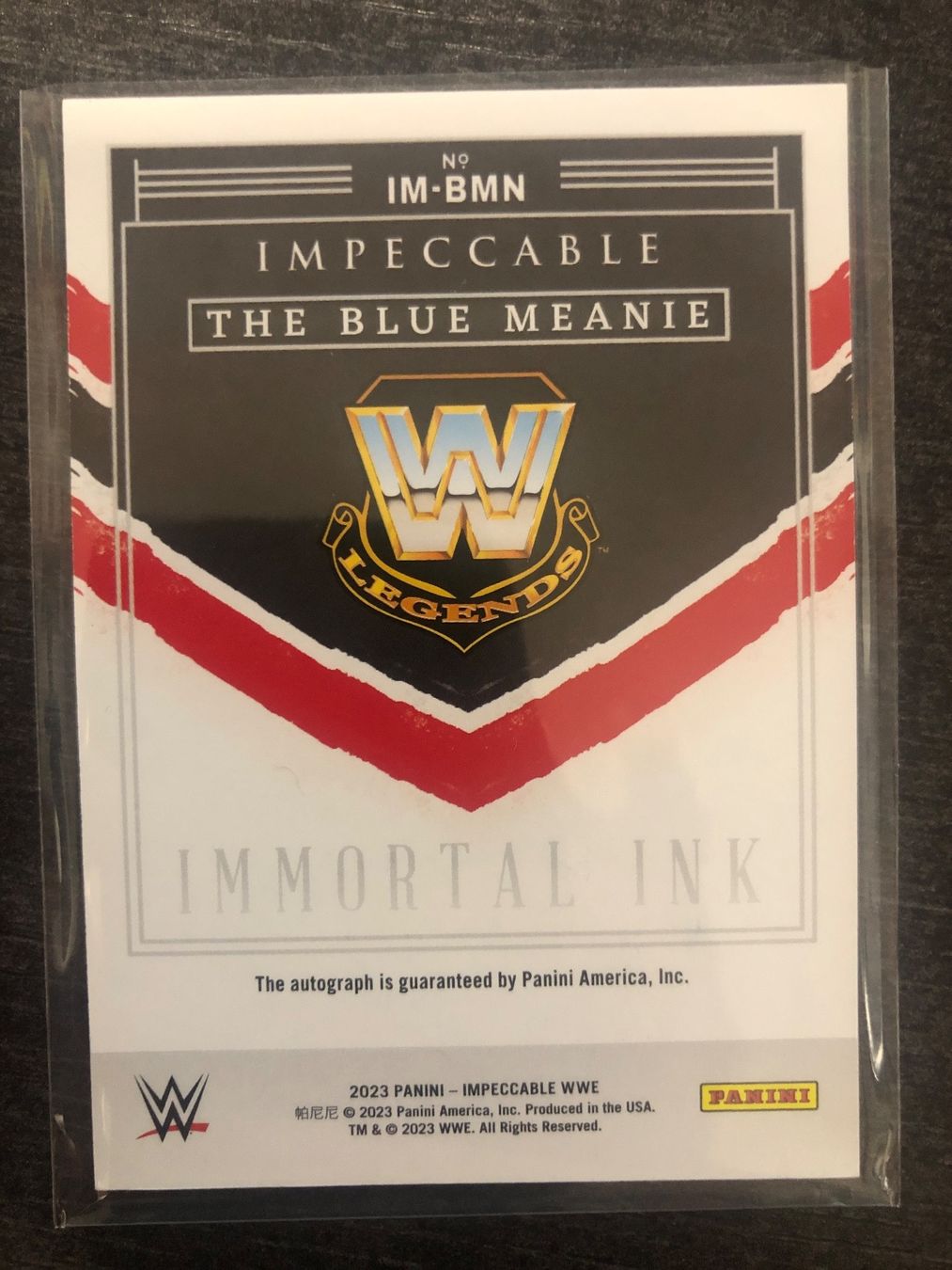 Topps Carte collezionabili: Panini Impeccable WWE Blue Meanie Autogramm 17/25 – Usato da Wangenried venduto da Garagara 1