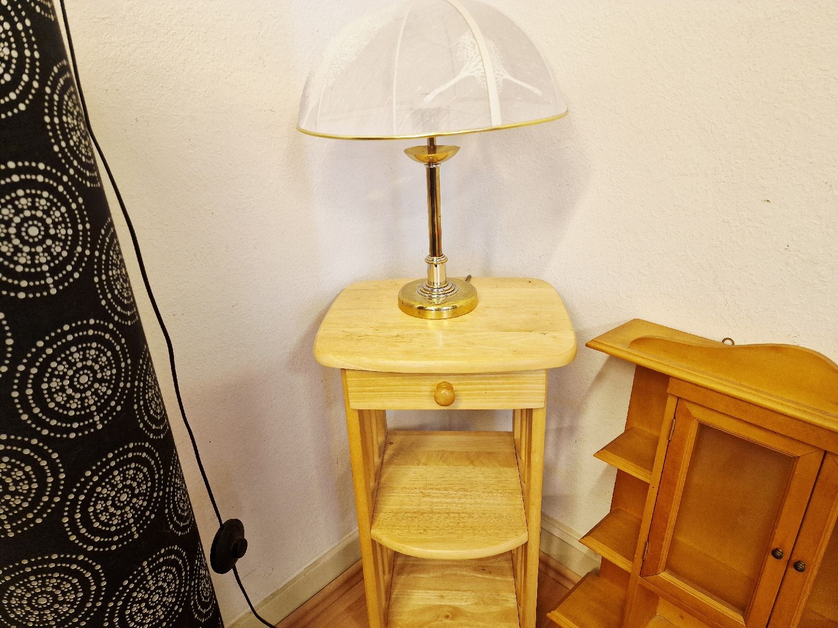 Lampen: Konvolut diverse Möbel – Gebraucht aus BERN von Intarsia 3