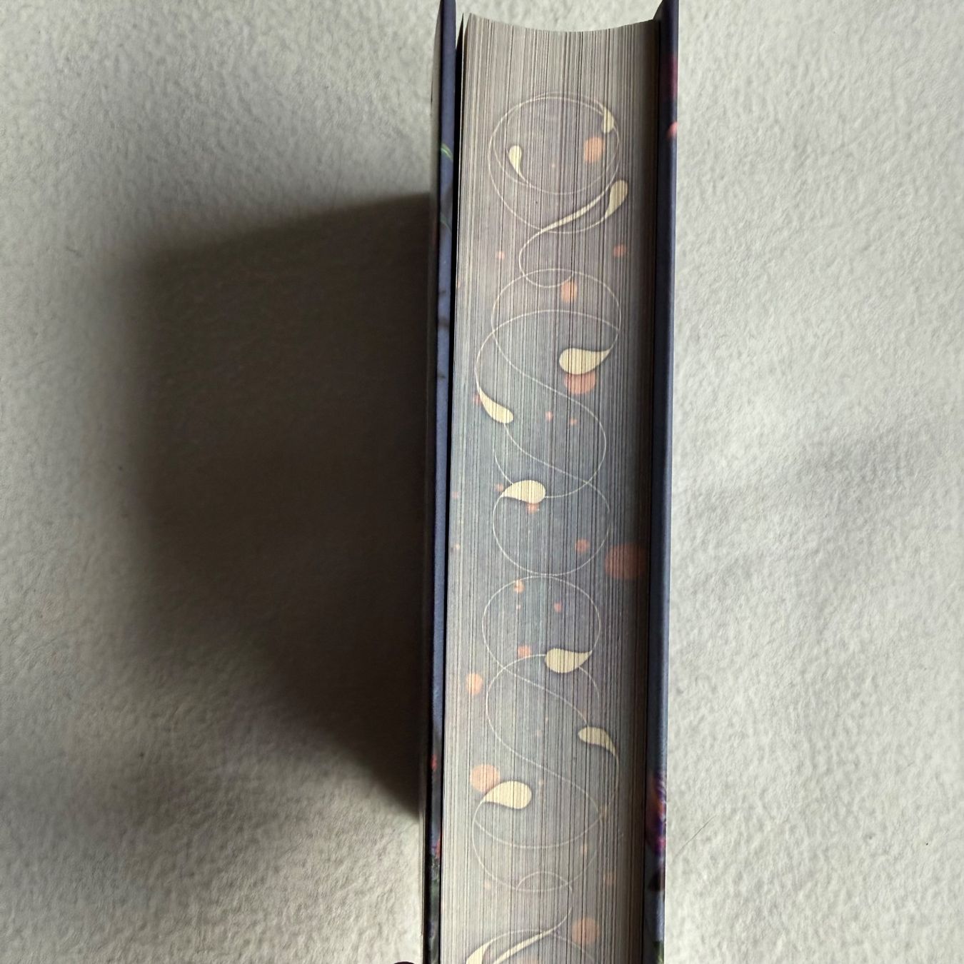 Libri: Twisted Fate mit Farbschnitt – Nuovo (secondo la descrizione) da Sevelen venduto da gig_py92 3