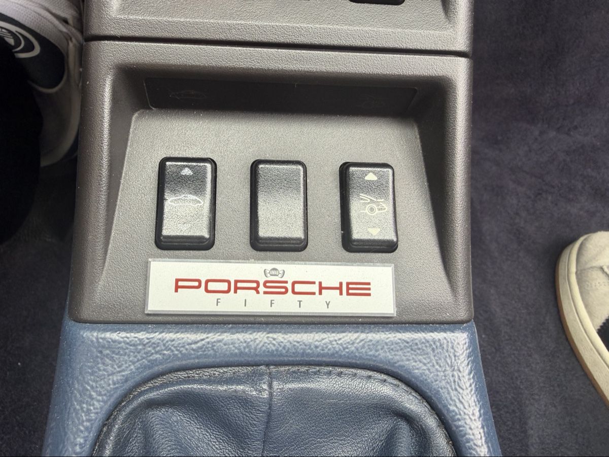 Porsche Automobili: PORSCHE 911 Carrera 4 CabrioFifty – Usato da Monthey venduto da gla_jw8q 8
