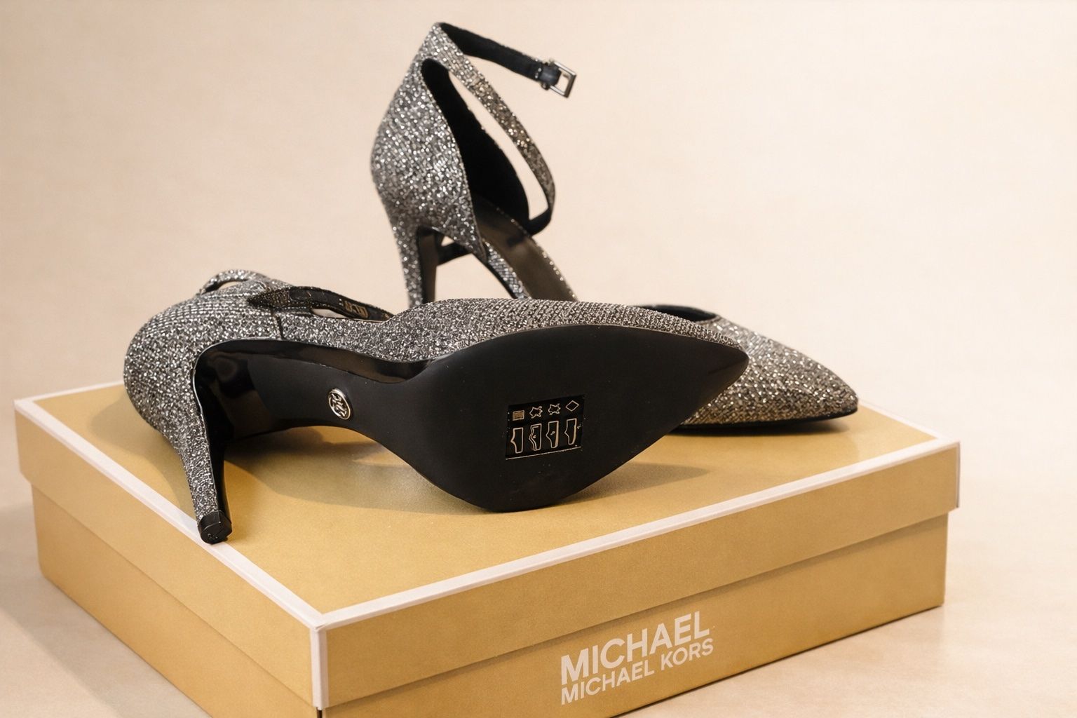 Michael Kors Damenschuhe: Michael Kors Pumps Elysia, Gr. 40, Neu & Originalverpackt – Neu und originalverpackt aus Murgenthal von mah_vy9v 1