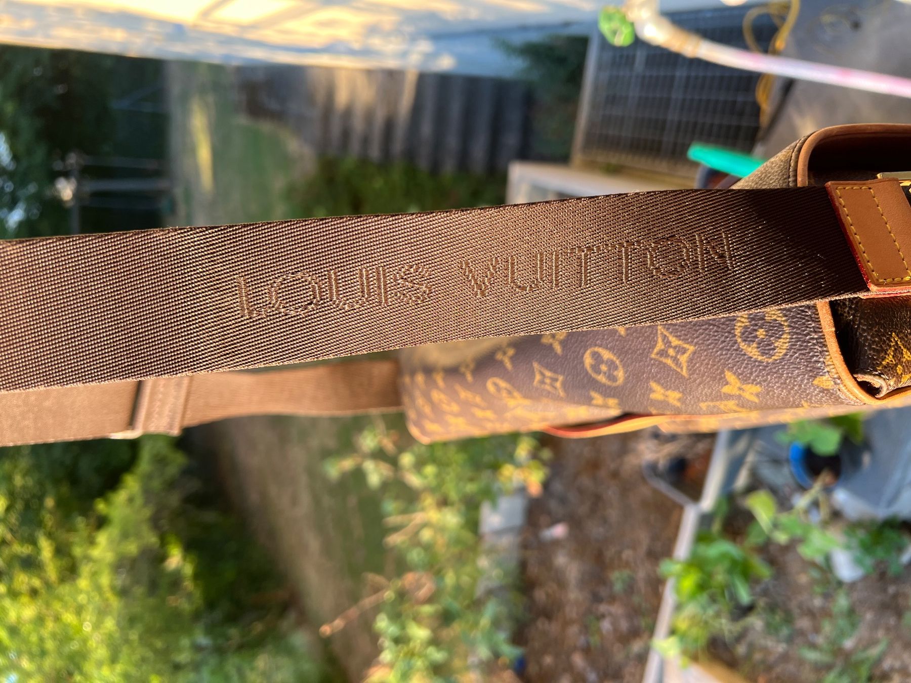 Louis Vuitton Taschen: Louis Vuitton Messenger Bag - Vintage – Gebraucht aus Derendingen von MDPshopandmore 5