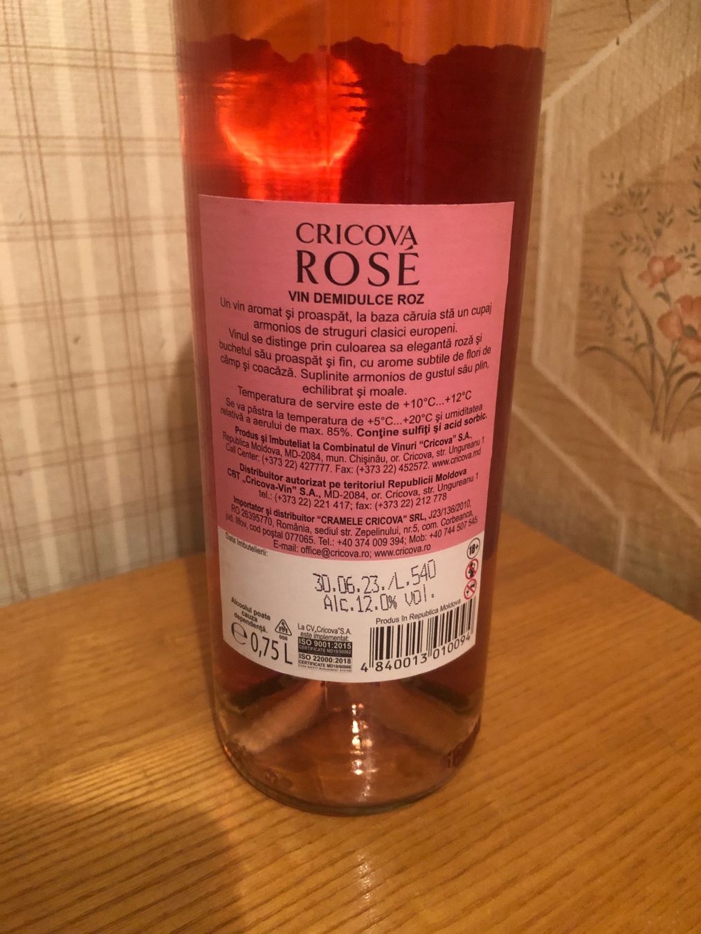 Vino: CRICOVA  halb süsser Rosé, Moldawien – Nuovo e nell'imballaggio originale da Wald ZH venduto da mlnt 6