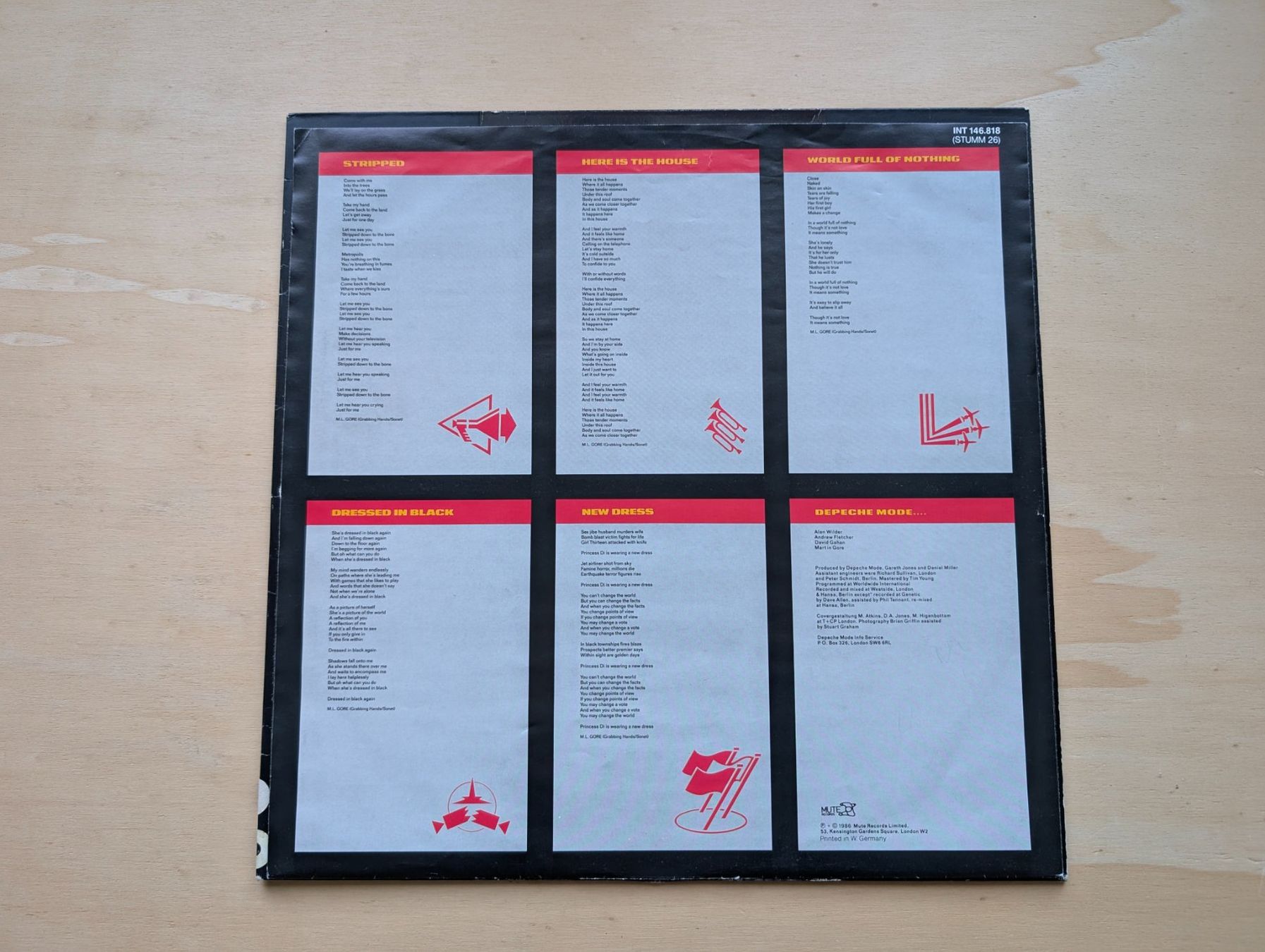 Dischi in vinile: Depeche Mode – Black Celebration  D 86  grau – Usato da Ebikon venduto da kisuM 5