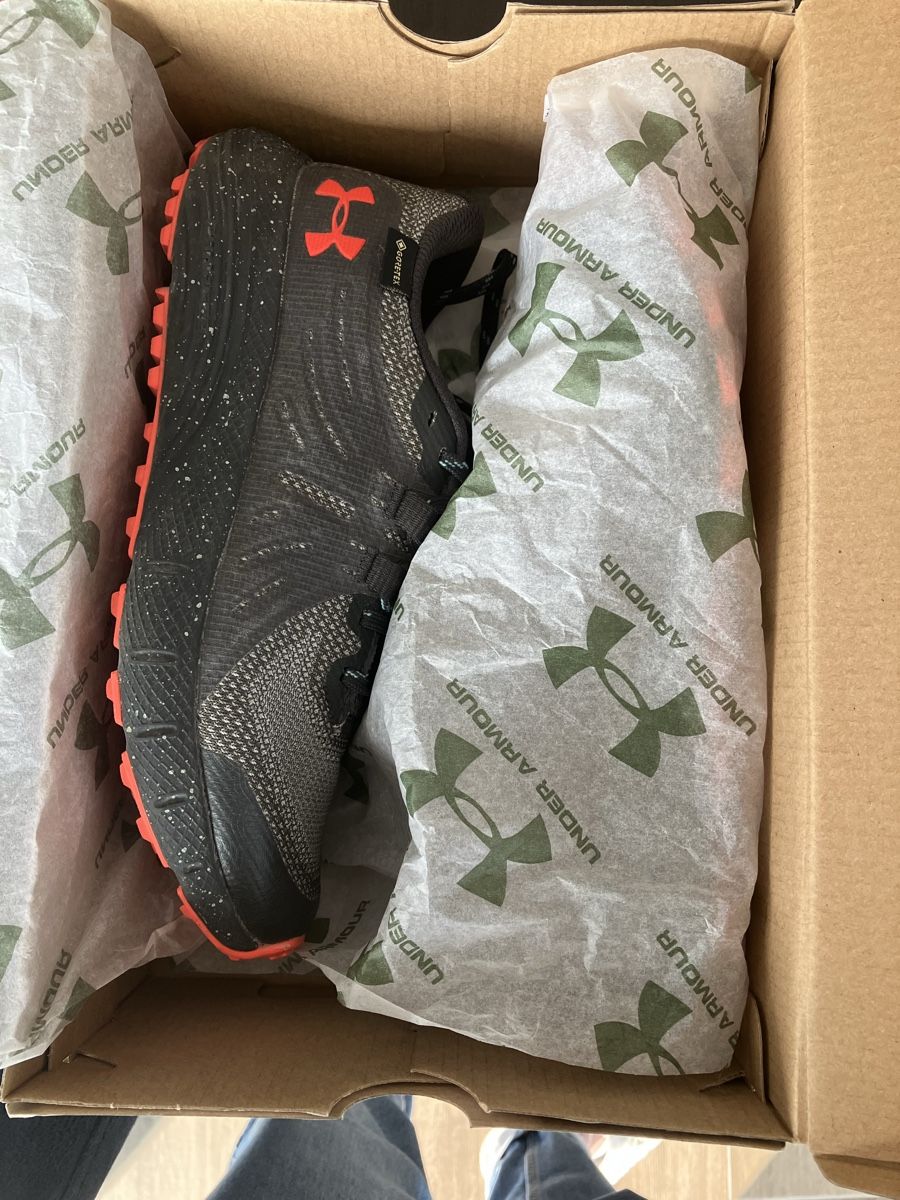 Under Armour Scarpe da donna: Under Armour trail shoe – Nuovo (secondo la descrizione) da Dübendorf venduto da ful_572w 5