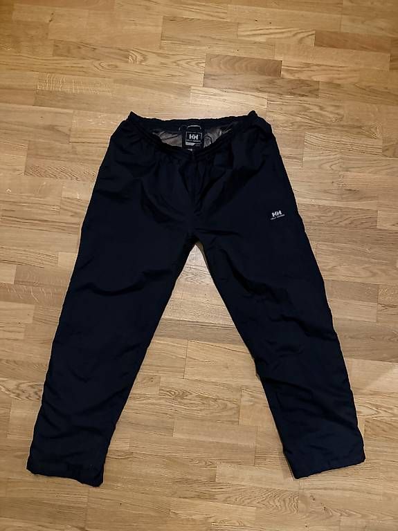 Pantalons: Helly Hansen Regenhose XXL – D'occasion à Basel par momo.st