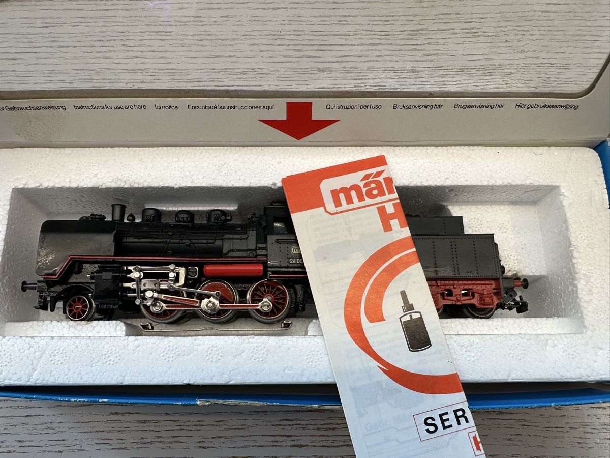 Märklin Modellini di ferrovie: Märklin 3003 DB BR 24 – Usato da Lupsingen venduto da New-Haven 6