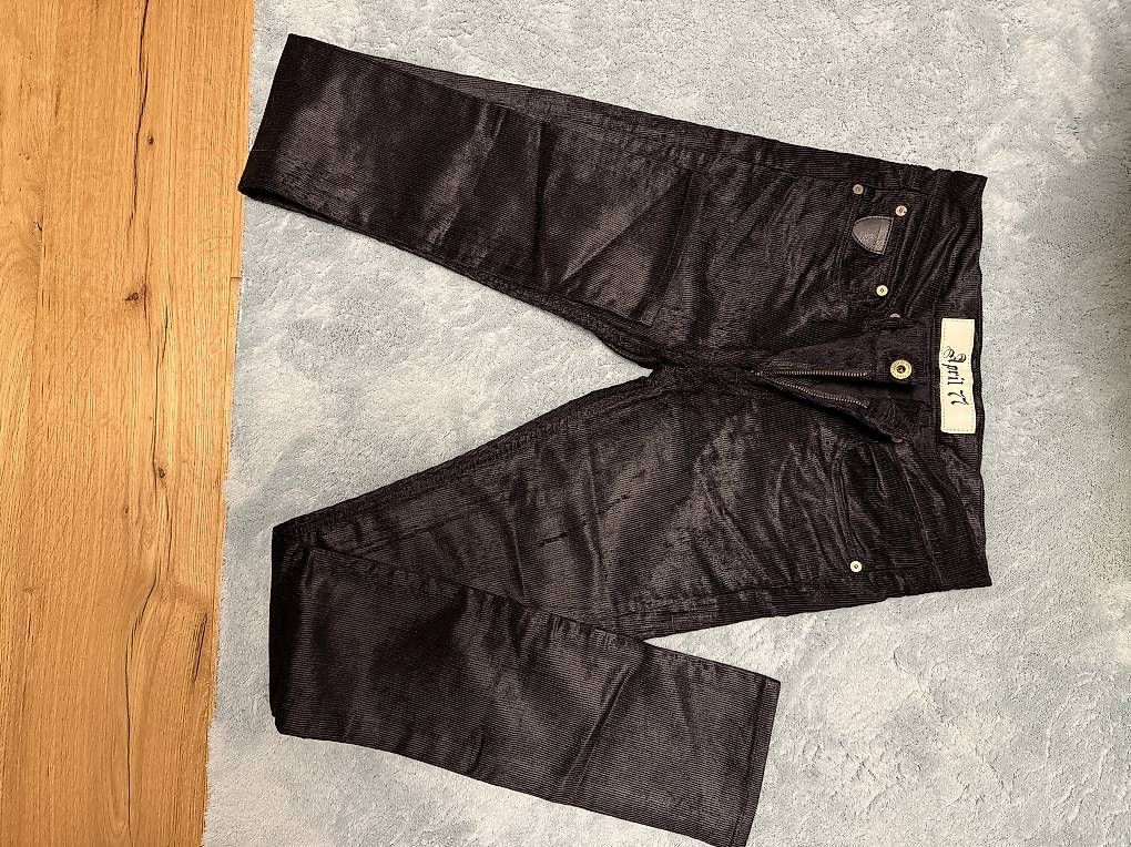 Pantaloni: Damen Hosen – Usato da Dietlikon venduto da AngelinaSt.