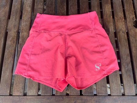 Kurze Sporthose Pink