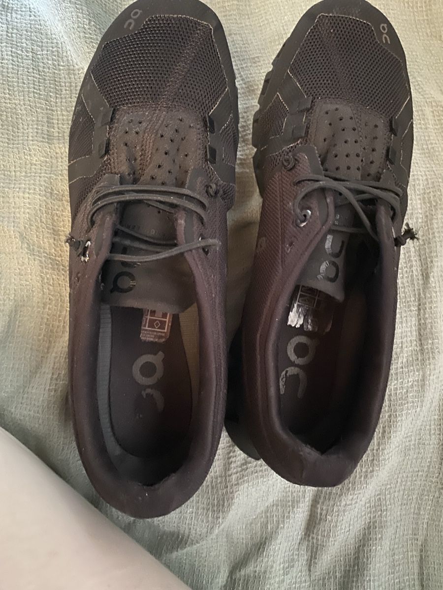 On Chaussures hommes: Baskets noires On Cloud 41  – D'occasion à Geneve par Monthoux13 1