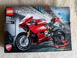 LEGO Technic Ducati Panigale V4 R 42107 original verpackt