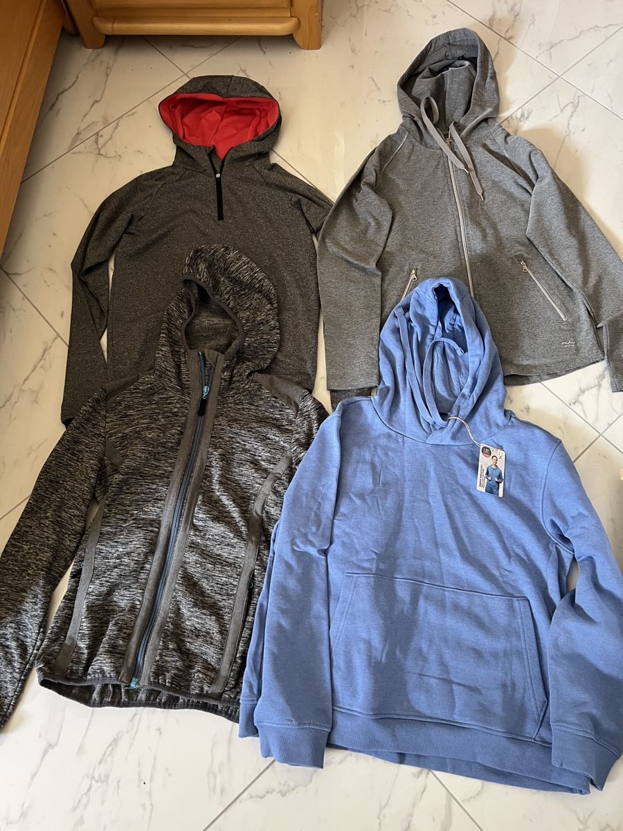 Lotti di vestiti: Jäckchen und pullover Set , lot de jaquettes et un pull – Usato da COLOGNY venduto da fleurdelys84