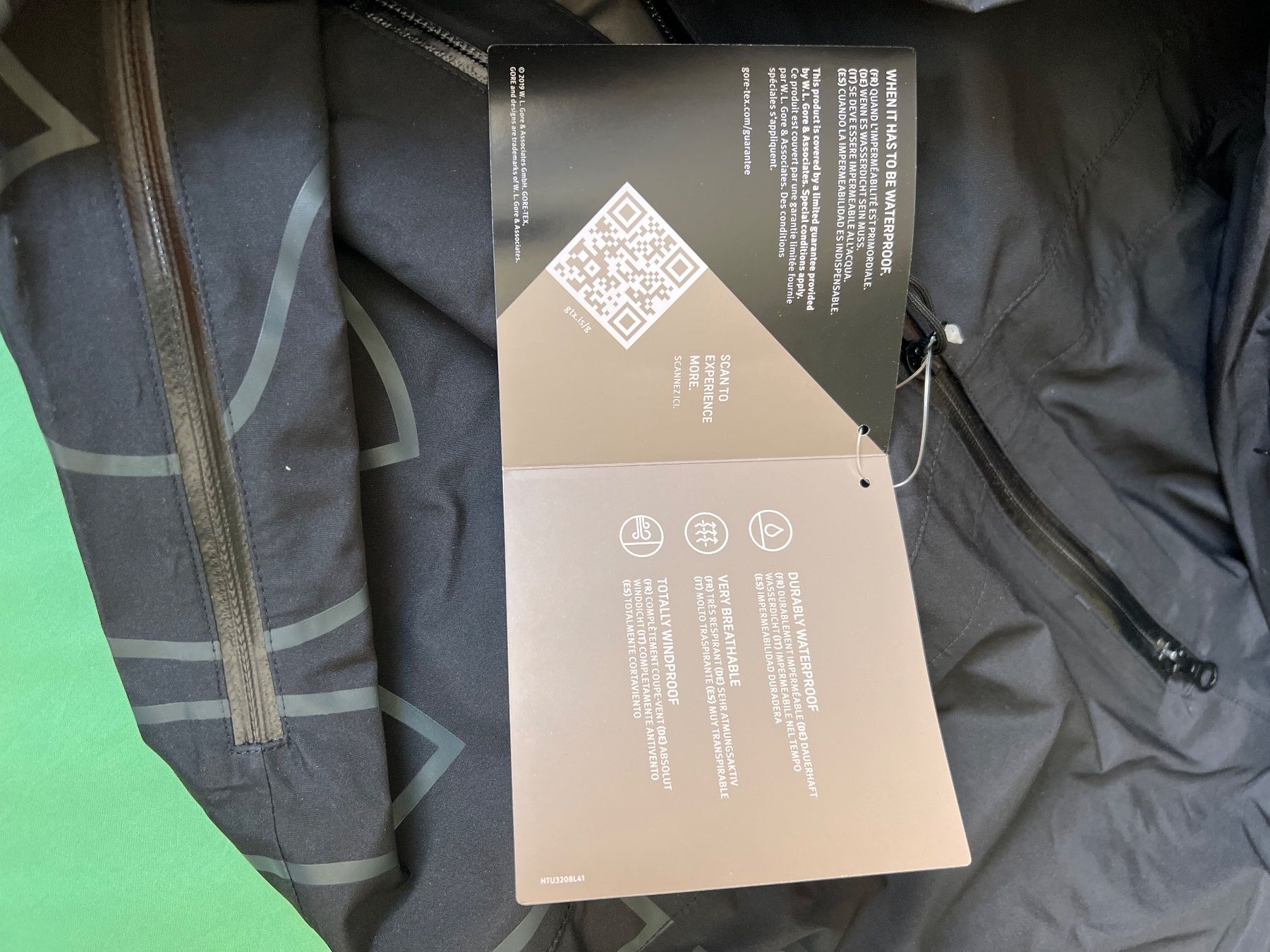 Tute: Tuta GORE-TEX PACLITE® Suit supreme – Nuovo e nell'imballaggio originale da Novazzano venduto da sam_l5yk 6