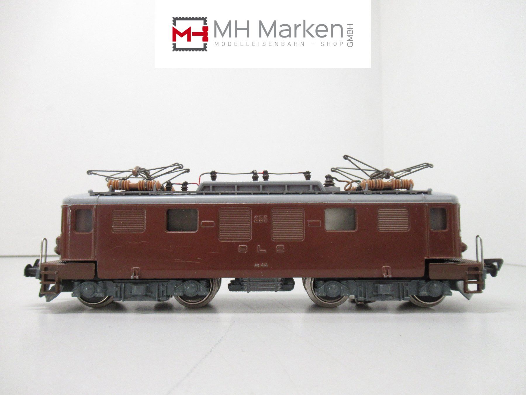 Trix Modellini di ferrovie: Trix-Express E-Lok Ae 4/4 BLS Schweiz Analog DC 3-Leiter H0 – Usato da Basel venduto da mhmarken