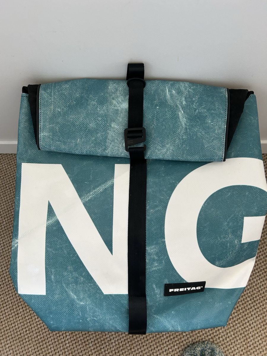Freitag Zaini: Freitag Rucksack Clapton neu – Nuovo (secondo la descrizione) da Wohlen b. Bern venduto da Honeypie