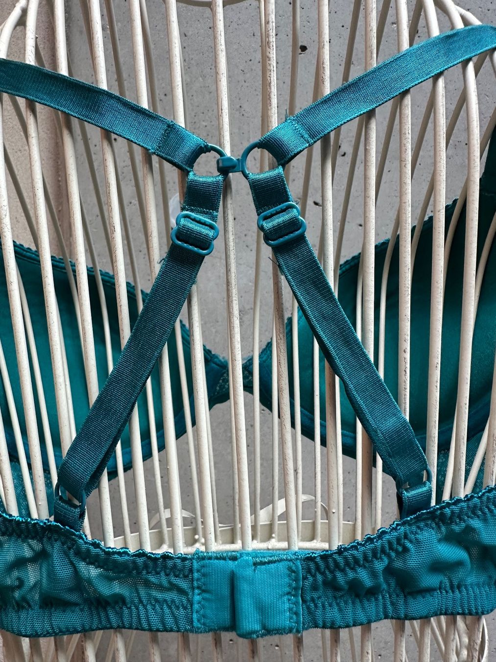 Autres dessous: Türkisfarbenes Dessous-Set – D'occasion à Leuk-Stadt par 2thcircle 6