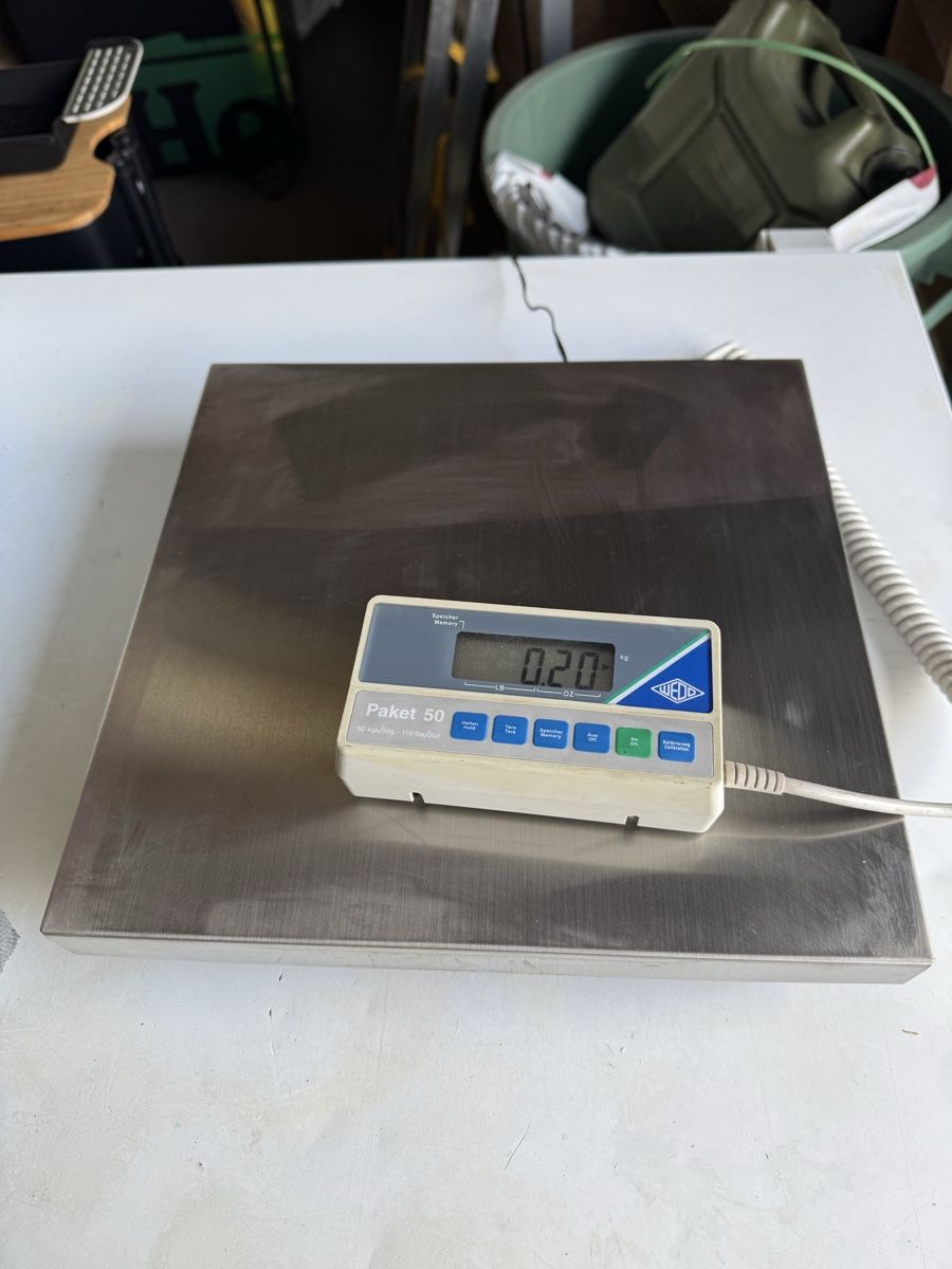 Sonstiges für Büro & Gewerbe: Balance 50kg max – Gebraucht aus Savièse von hyshiro