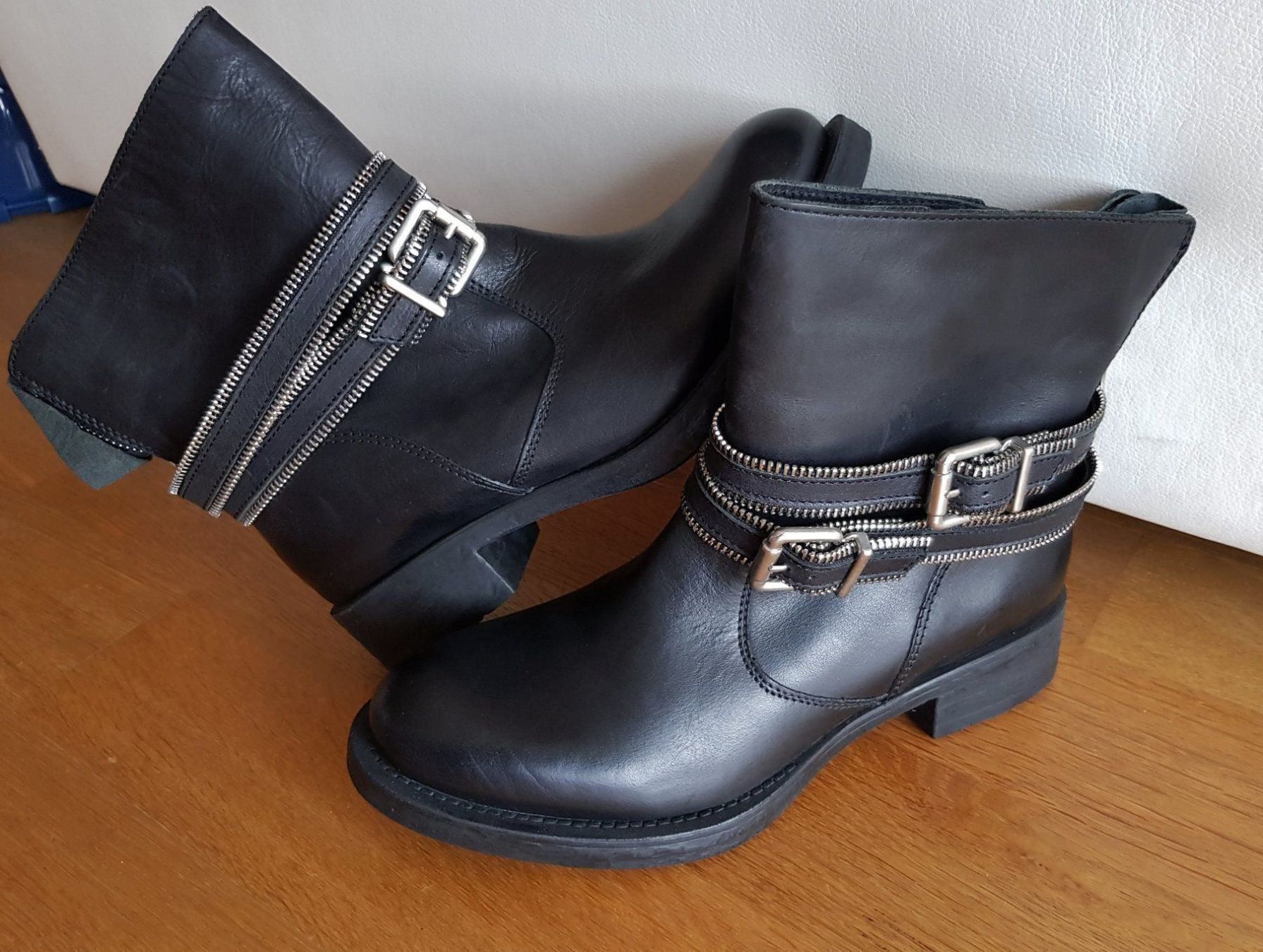 Unisa Scarpe da donna: Lederstiefel von UNISA gr.40 – Nuovo e nell'imballaggio originale da Reinach AG venduto da innamac 2