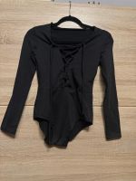 Body noir lacets