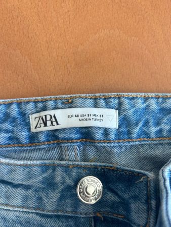 Pentalon zara en jeans taille 40 en parfait état