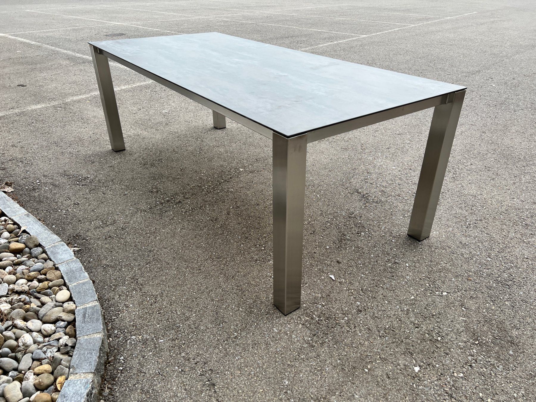 Tische: Keramik Gartentisch 260 x 110 cm – Neu (gemäss Beschreibung) aus Oberentfelden von Gdsign