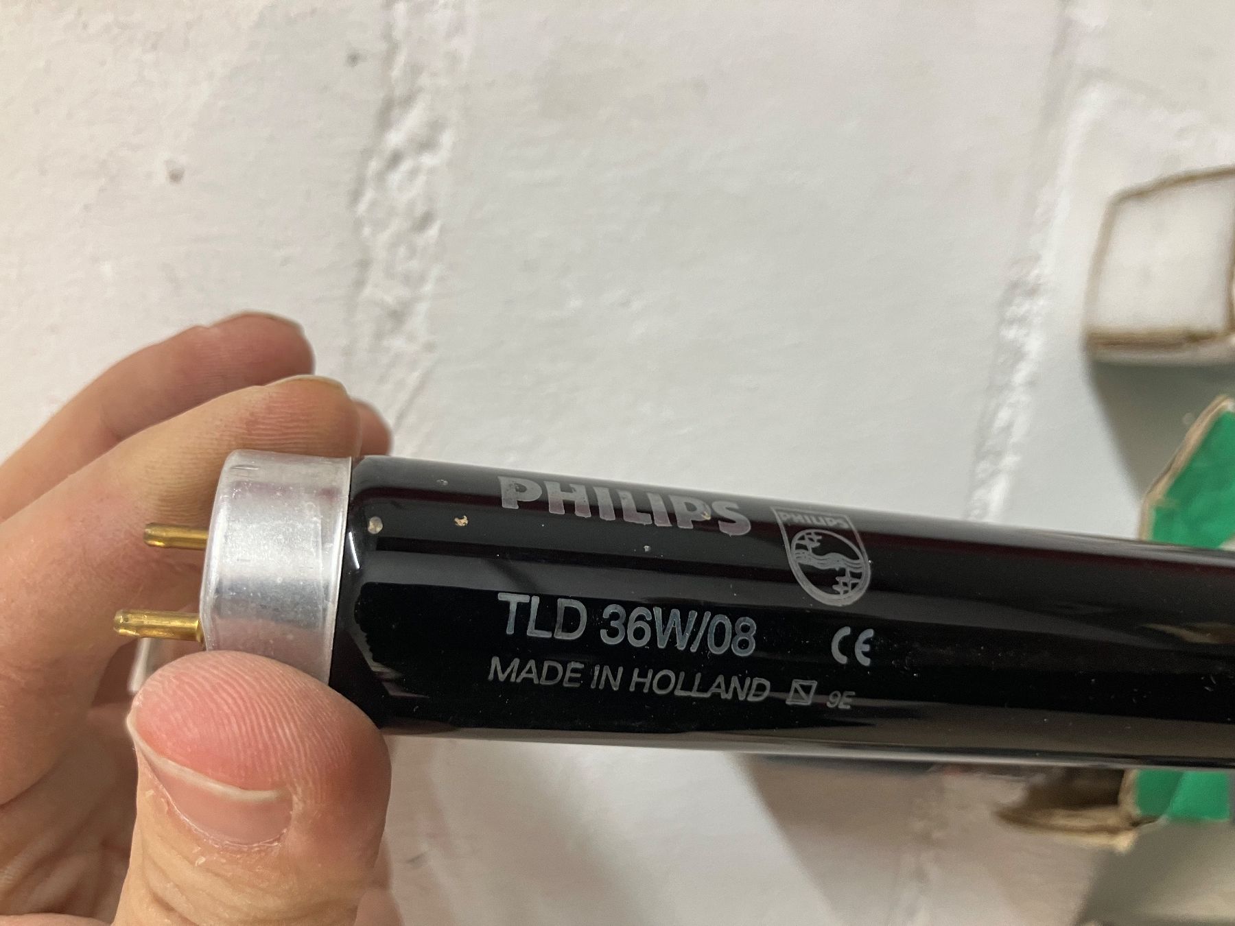 Diverse Schwarzlicht UV Röhren 120cm mit einer Fassung (Gebraucht) in ...