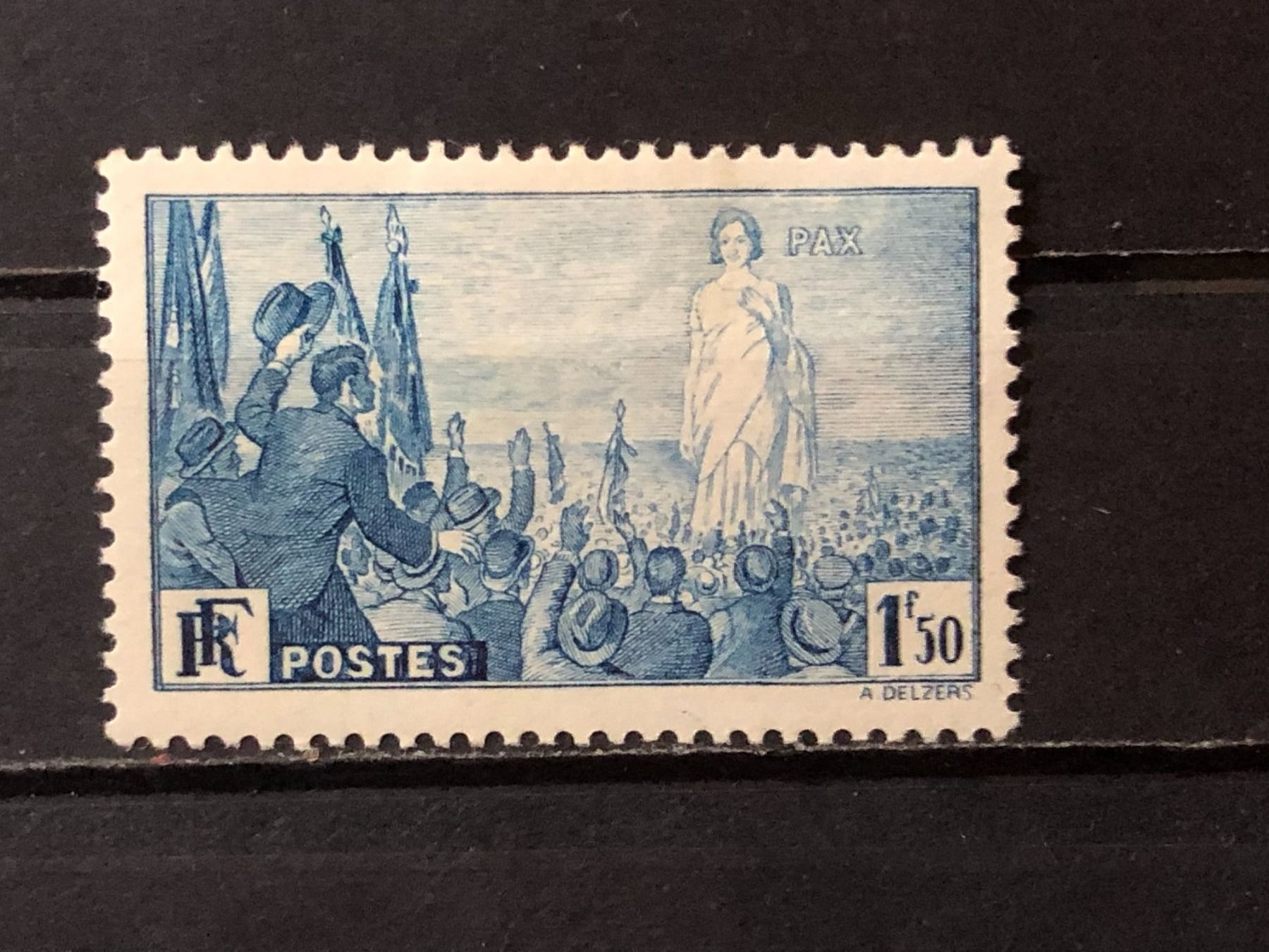 Tutti i francobolli: 2 timbres neufs* 1936 – Nuovo e nell'imballaggio originale da Lausanne venduto da ffhoud 1