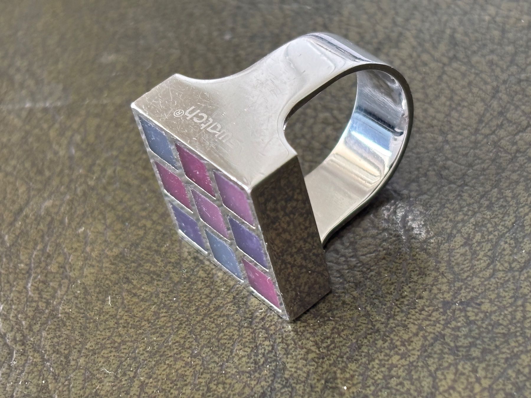 Swatch Anelli: SWATCH Ring Prismatic in Beutel – Usato da THERWIL venduto da Fcbbasel 4