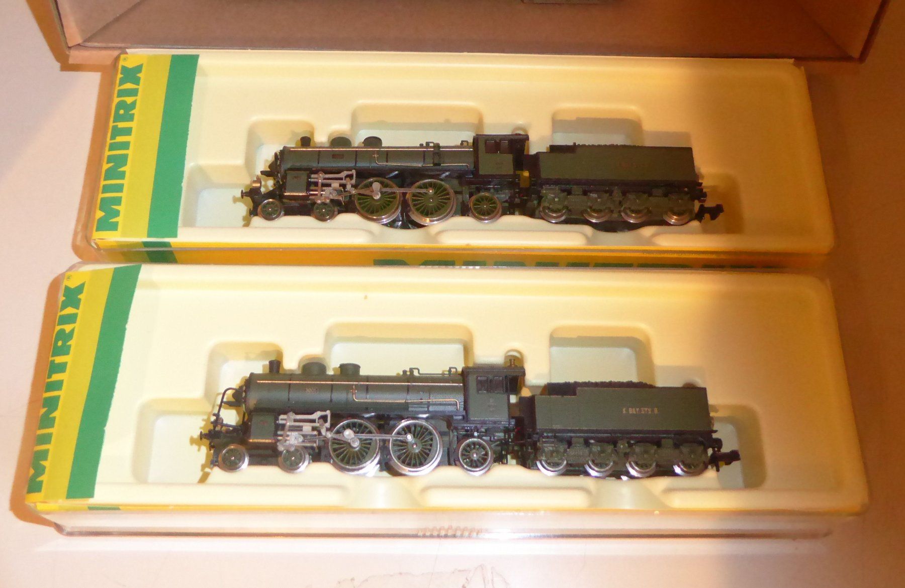 Trix Modellini di ferrovie: Minitrix Spur N Pullman CIWL Zug Set 13-teilig – Usato da Uetikon am See venduto da auktio 1