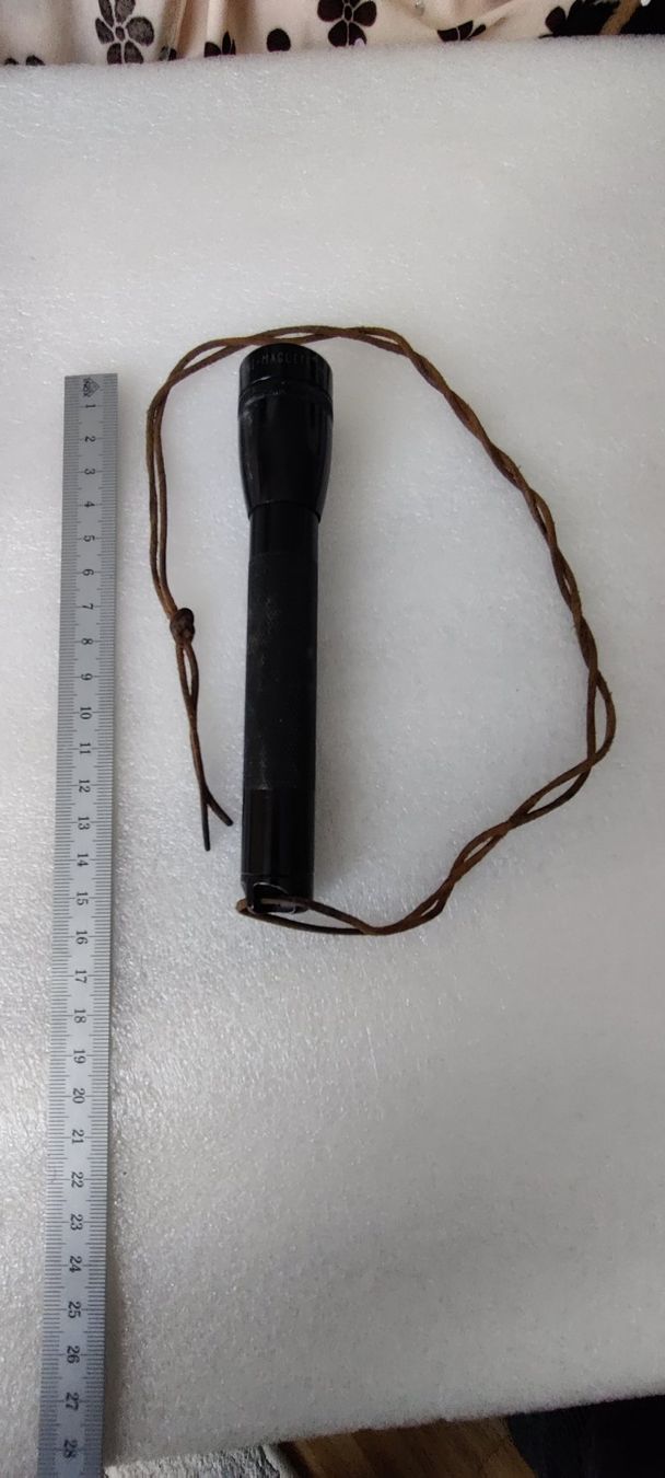 Lampade: Mini Maglite Halogen Taschenlampe – Usato da Zürich venduto da sendbad