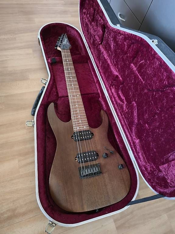 Ibanez Instruments de musique: Ibanez RG7421-WNF RG Series 7 String – D'occasion à Eschen par DrWachter