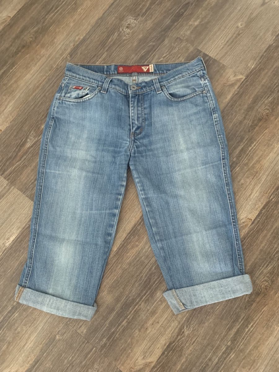 Guess Jeans: Guess-Jeans – D'occasion à Emmen par Bgucci_girl