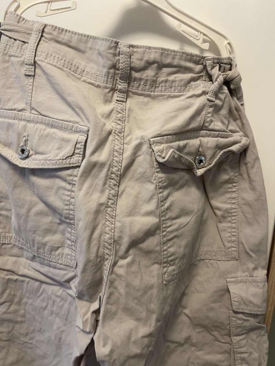 Bershka Pantaloni: Bershka Cargohose beige – Nuovo (secondo la descrizione) da Uzwil venduto da noe_9f9c 5