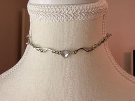 Choker Halskette silberfarben mit Herz Motiv neuwertig