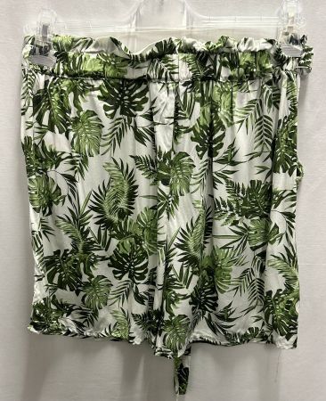Schöne Sommer Shorts mit Blätter Muster, Grösse 38 Top! grün