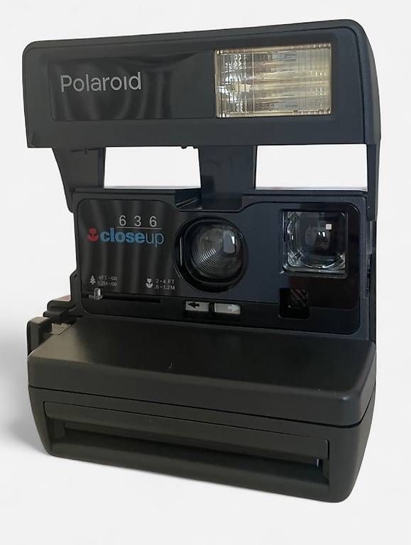 Polaroid Kamera: Polaroid Instant Kamera – Gebraucht aus Bern von lelucvero