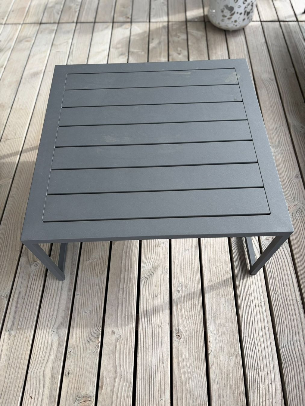 Tische: Gartenlounge Tischlein – Gebraucht aus Sempach von step79 1
