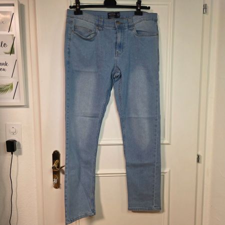 Herren Jeans IDENTIC STRAIGHT W34 L32 – Top Zustand