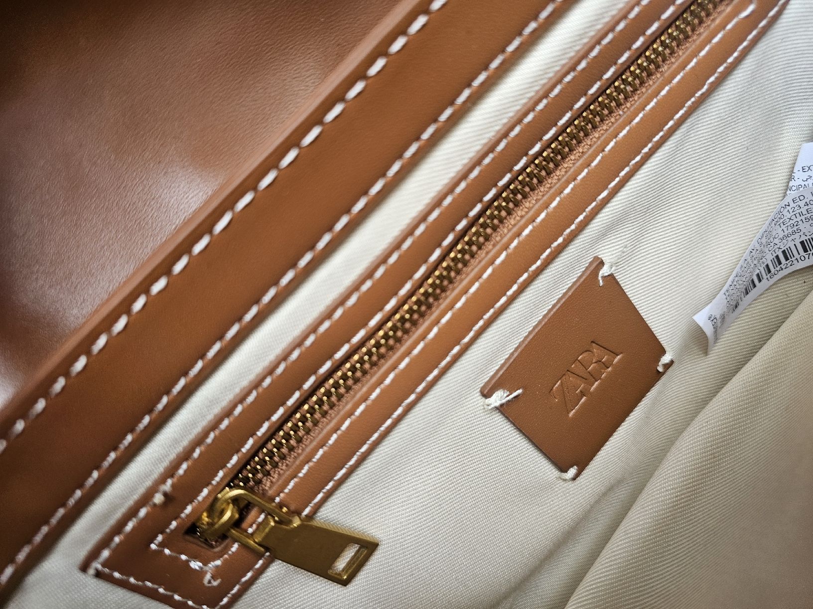 Zara Borse da donna: Braune hochwertige Kunstleder-Umhängetasche ZARA – Nuovo (secondo la descrizione) da Bern venduto da Oscarella 4