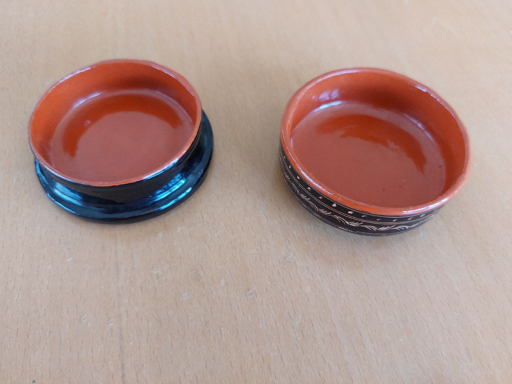 Tutte le decorazioni: Schöne alte Zierdose - handbemalt  – Usato da Baden venduto da BanaBoutique 1